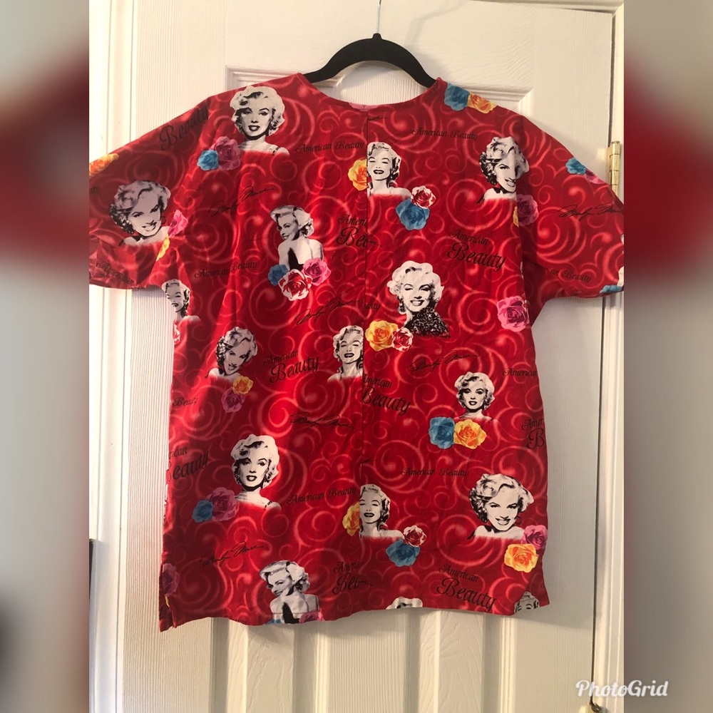 Marilyn Monroe Scrub top Red
